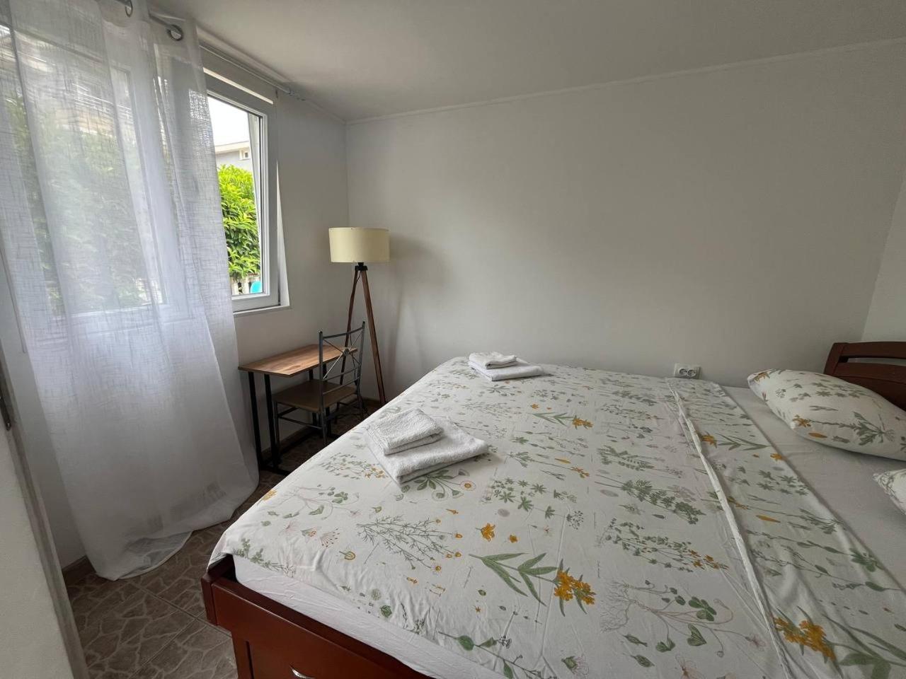 Apartments Apple Cat Montenegro Ko Биела Экстерьер фото